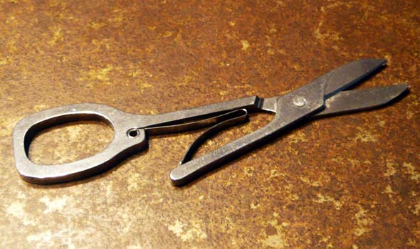 Standard tools - Swiss Army™ scissors