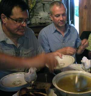 serving potage at table d'hote